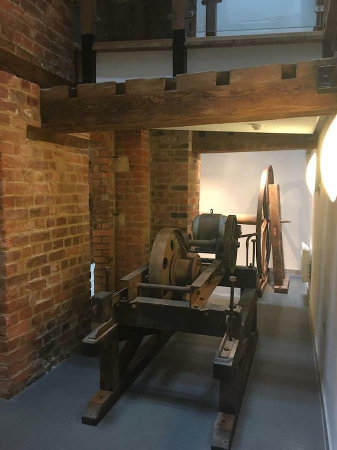Victorian Penthouse Apartment 格洛斯特 外观 照片